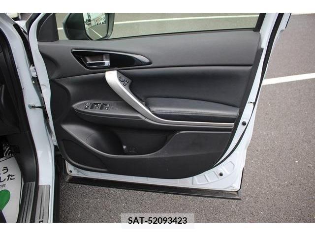 Mitsubishi ECLIPSE CROSS 2022-04 359531-13