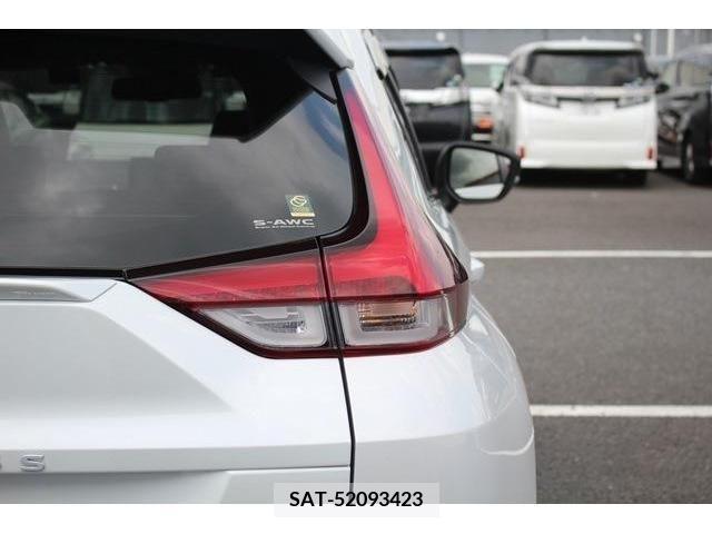 Mitsubishi ECLIPSE CROSS 2022-04 359531-12