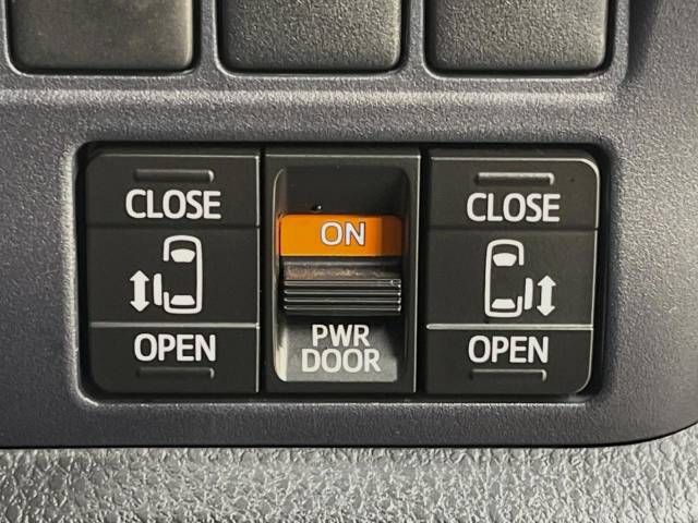 Toyota VOXY 2015-10 192483-2