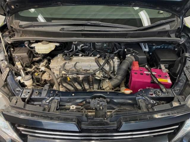 Toyota VOXY 2015-10 192483-19