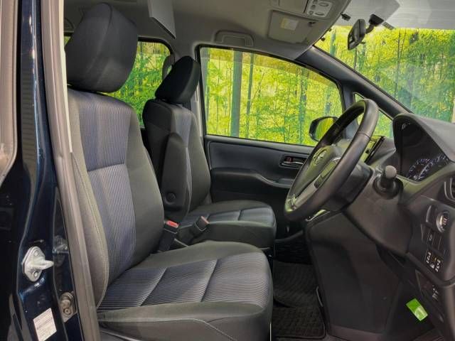 Toyota VOXY 2015-10 192483-8