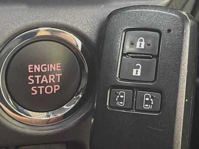 Toyota VOXY 2015-10 192483-7