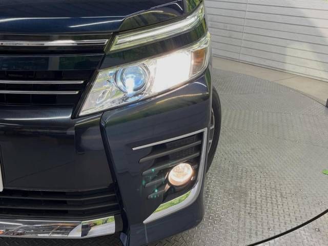 Toyota VOXY 2015-10 192483-13