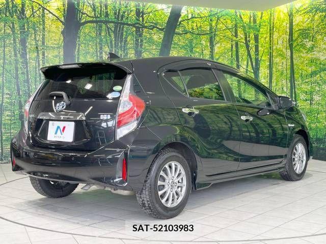 Toyota AQUA 2019-04 260685-17