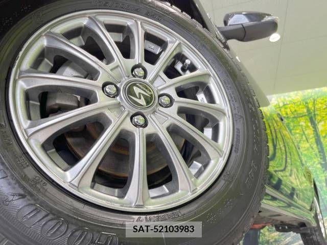 Toyota AQUA 2019-04 260685-13
