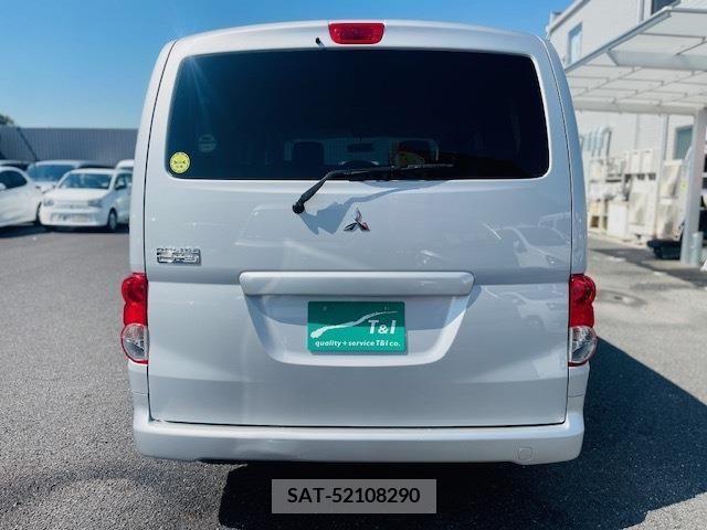 Mitsubishi DELICA D3 2012-01 248338-12