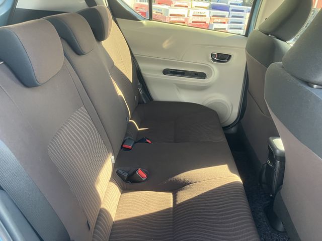 Toyota AQUA 2012-05 183200-11