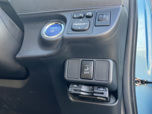Toyota AQUA 2012-05 183200-15