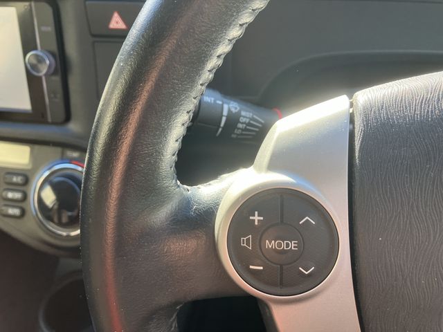Toyota AQUA 2012-05 183200-8