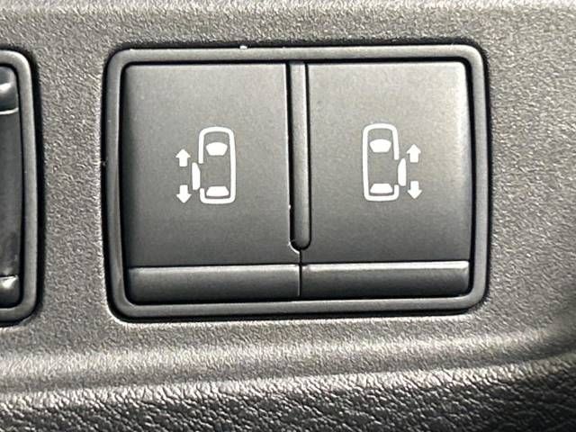 Nissan SERENA 2017-01 16803-2