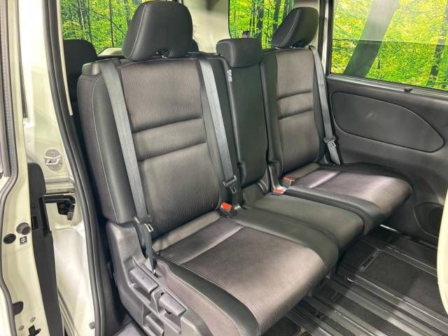 Nissan SERENA 2017-01 16803-8