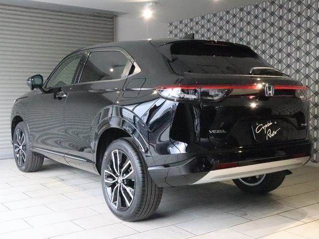 Honda VEZEL 2023-10 13895-1