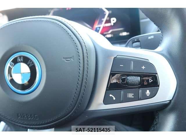 Bmw i4 2022-04 319000-17