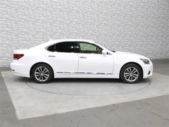 Lexus LS 2013-02 28212-6