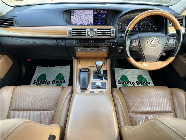 Lexus LS 2013-02 28212-10