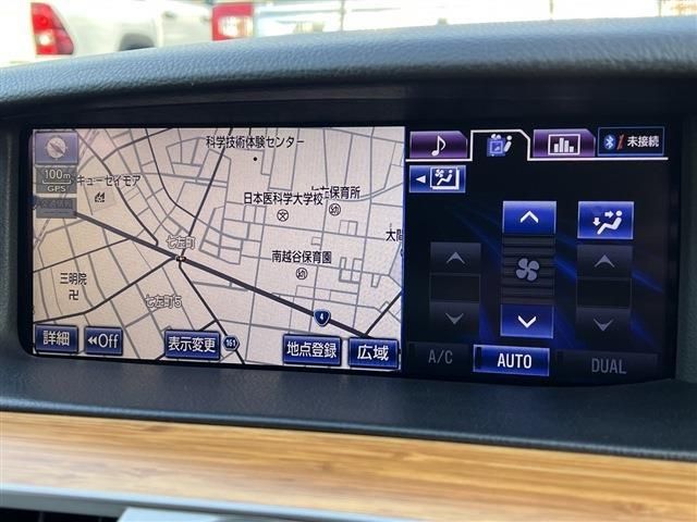 Lexus LS 2013-02 28212-14