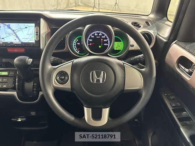 Honda N BOX 2014-09 214384-13