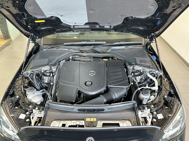 Mercedes Benz C-CLASS 2022-08 186892-3