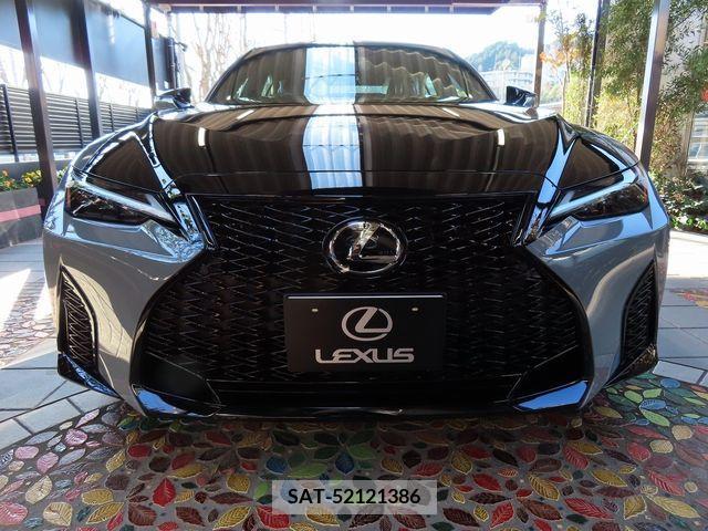 Lexus IS 2023-06 224936-4