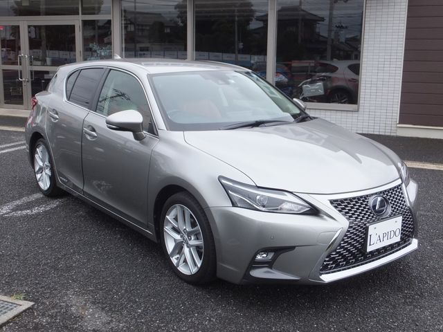 Lexus CT 2017-08 23117-5