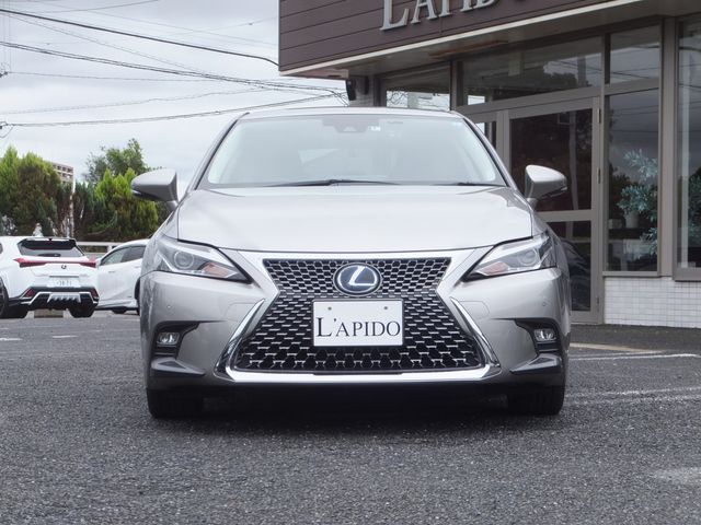 Lexus CT 2017-08 23117-6