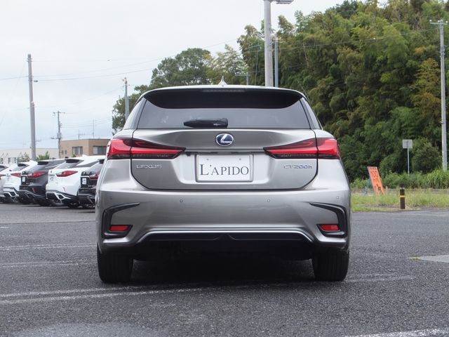 Lexus CT 2017-08 23117-1