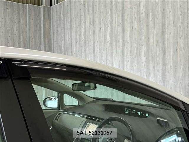 Toyota PRIUS 2010-07 366471-27