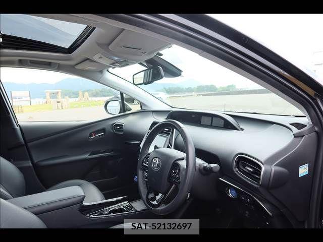 Toyota PRIUS 2019-11 247689-12