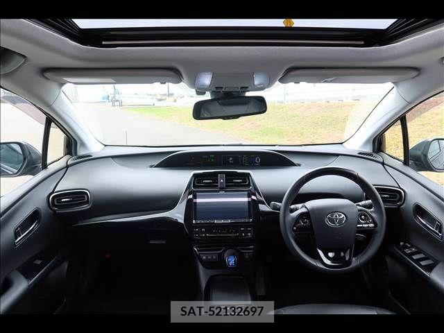 Toyota PRIUS 2019-11 247689-10