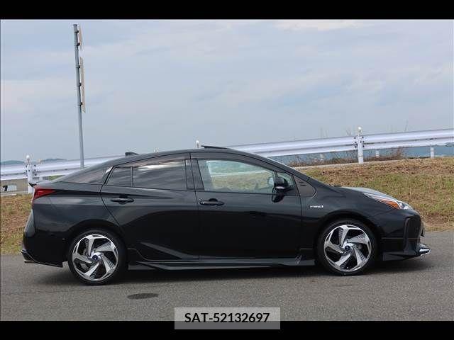 Toyota PRIUS 2019-11 247689-5