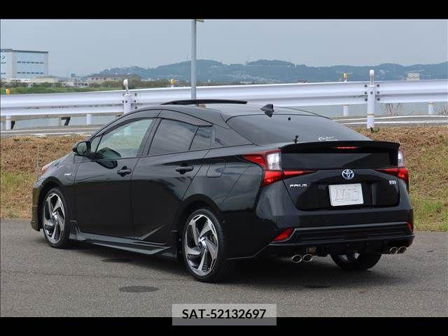 Toyota PRIUS 2019-11 247689-1