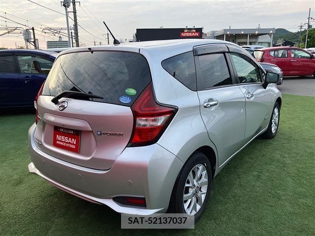 Nissan NOTE 2019-04 336879-23