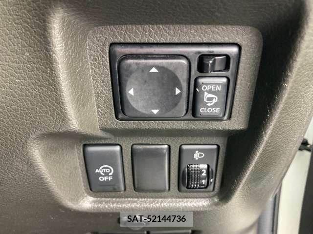 Nissan CUBE 2013-06 320683-8