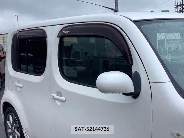 Nissan CUBE 2013-06 320683-0