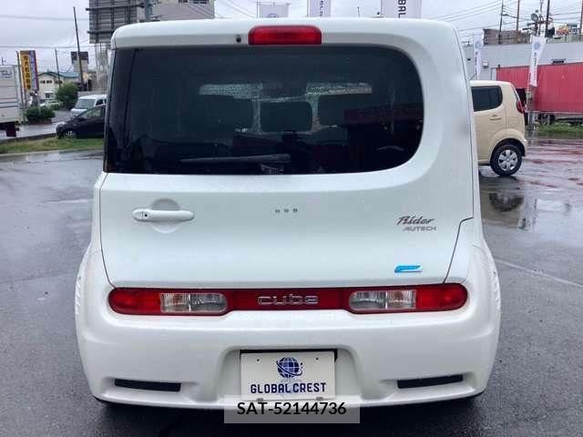 Nissan CUBE 2013-06 320683-3
