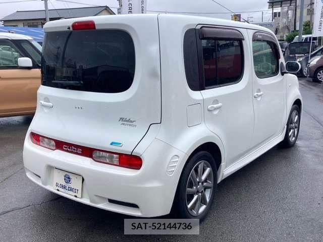 Nissan CUBE 2013-06 320683-1