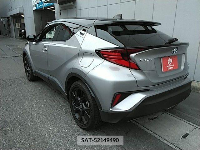 Toyota C-HR 2021-09 376276-18