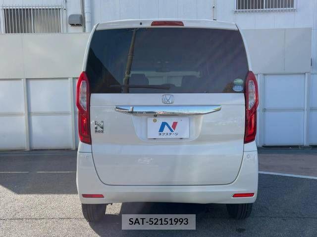 Honda N BOX 2018-04 248816-14