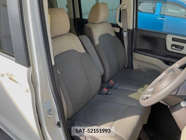 Honda N BOX 2018-04 248816-7