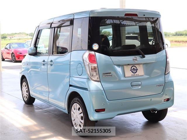 Nissan ROOX 2019-05 323909-5