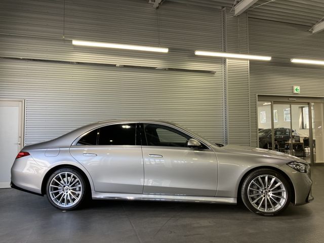 Mercedes Benz S-CLASS 2022-08 2300-2