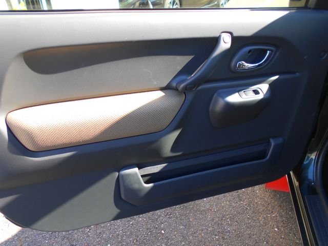 Suzuki JIMNY 2016-04 23835-14