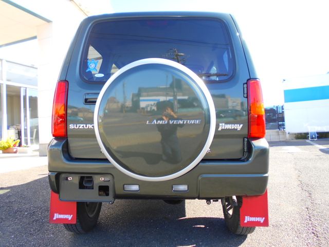Suzuki JIMNY 2016-04 23835-7