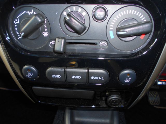 Suzuki JIMNY 2016-04 23835-23