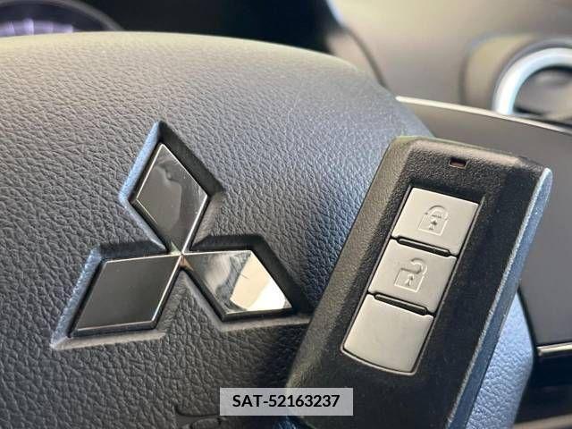 Mitsubishi MIRAGE 2017-12 342403-7