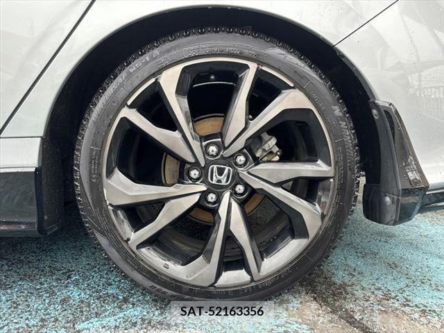 Honda CIVIC 2018-01 221276-17