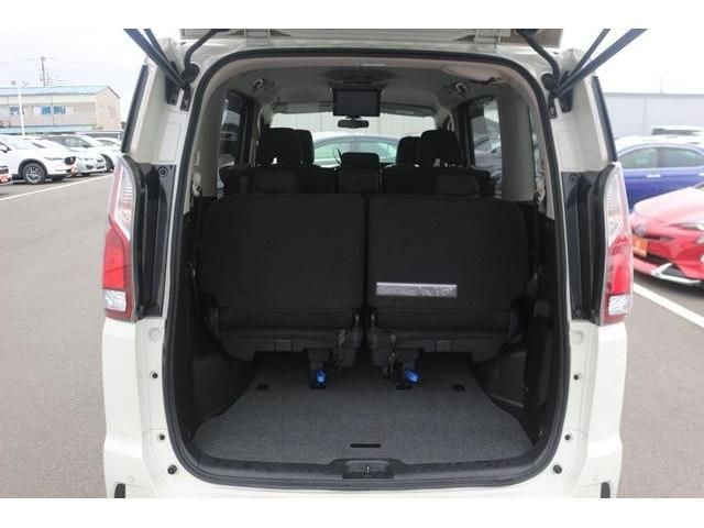 Nissan SERENA 2017-01 27796-10
