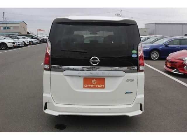 Nissan SERENA 2017-01 27796-3