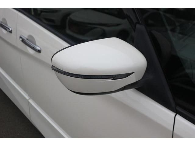 Nissan SERENA 2017-01 27796-6
