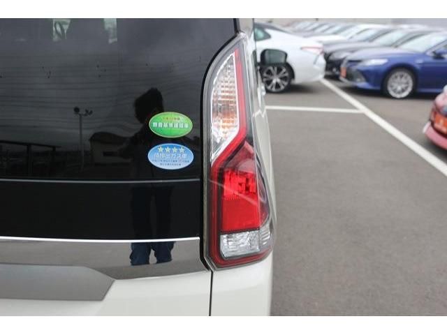 Nissan SERENA 2017-01 27796-5